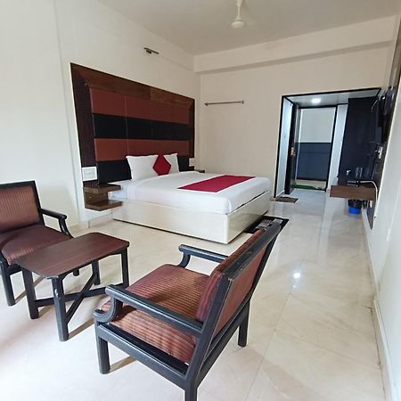 Hotel New Rajdarshan Madikeri Kültér fotó