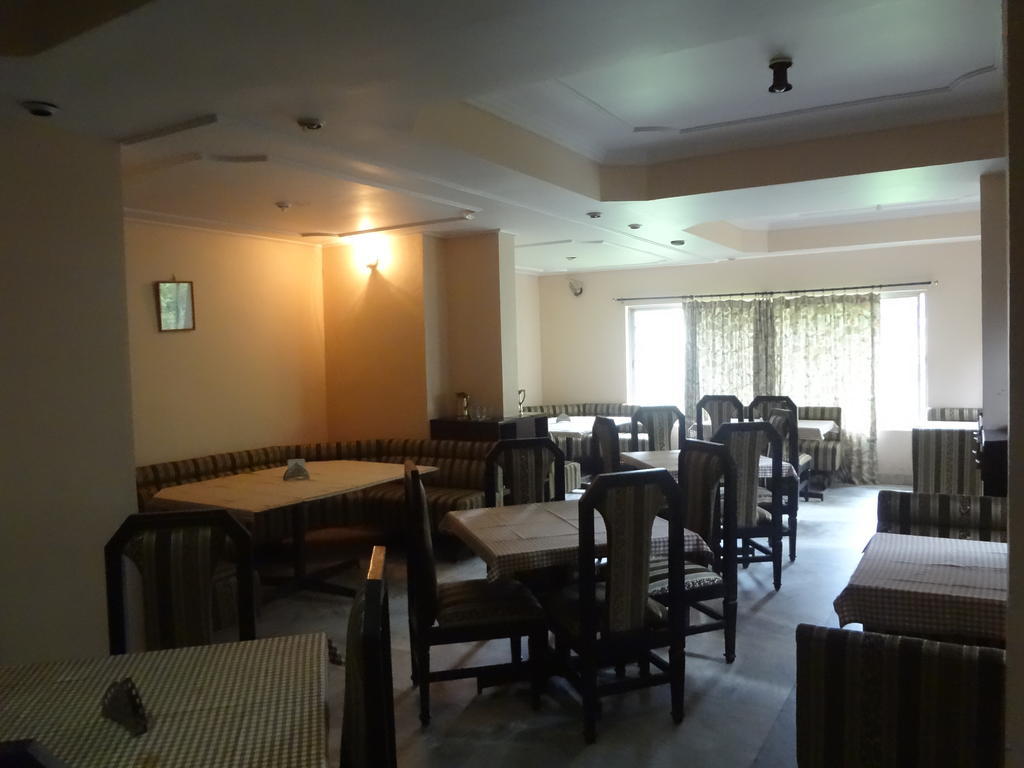 Hotel New Rajdarshan Madikeri Kültér fotó