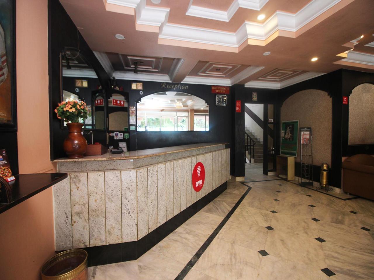 Hotel New Rajdarshan Madikeri Kültér fotó