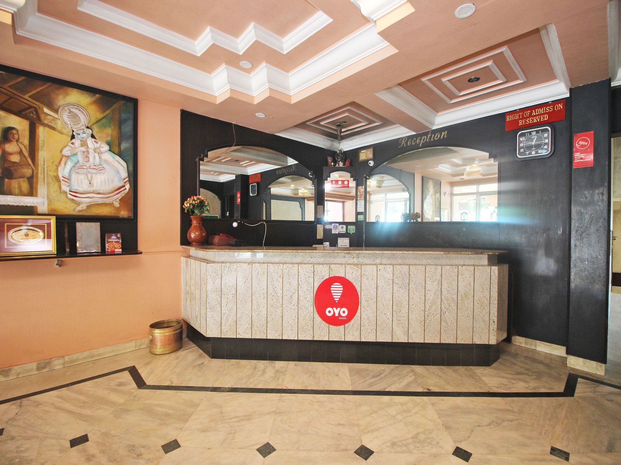 Hotel New Rajdarshan Madikeri Kültér fotó