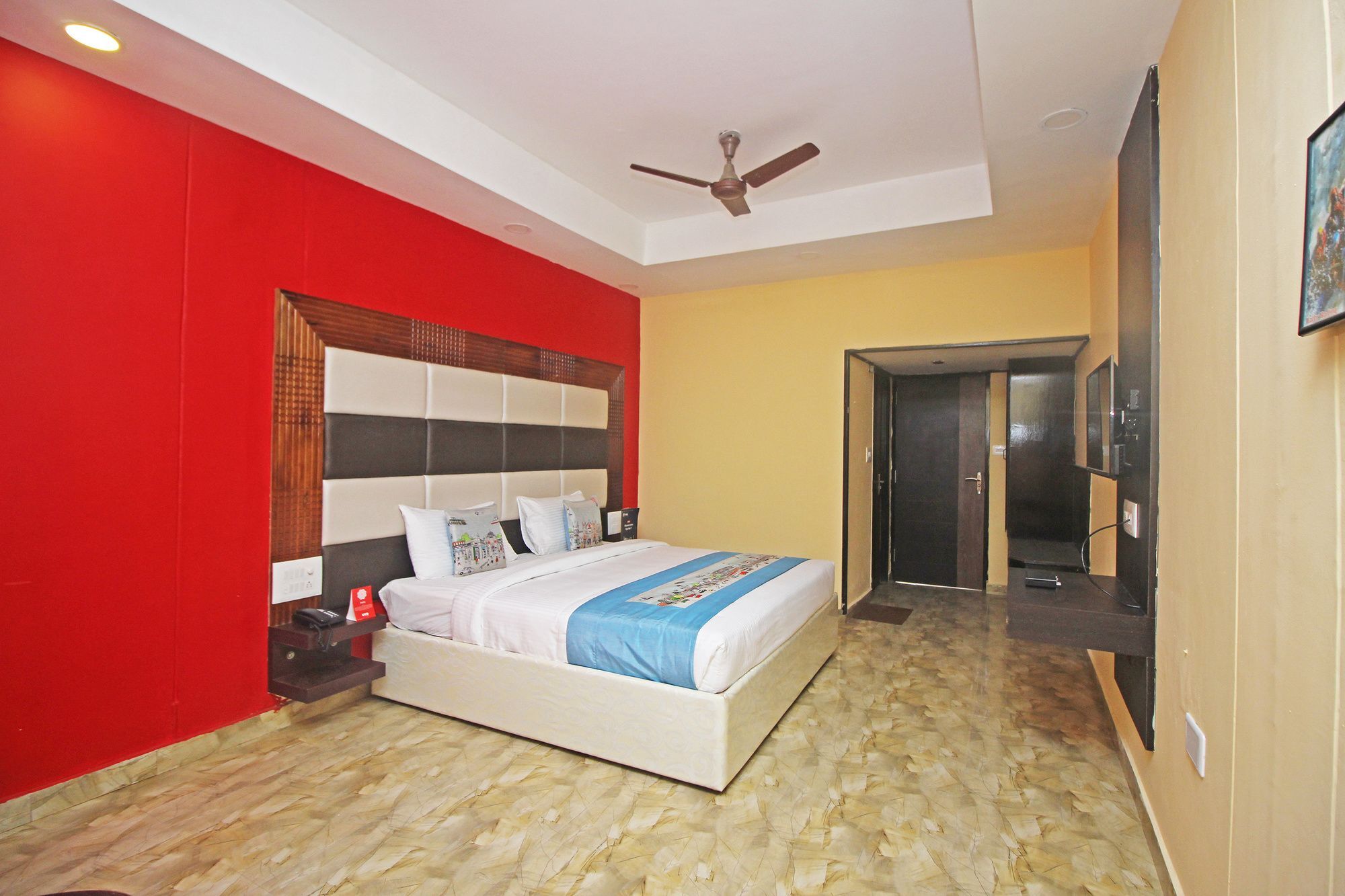 Hotel New Rajdarshan Madikeri Kültér fotó